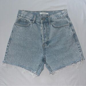 PacSun 90’s Girlfriend Button Fly High-Waisted Light Indigo Jean Shorts Size 25